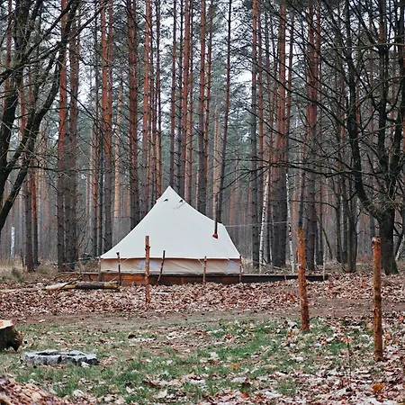 Whispering Pines Lüks kamp alanı