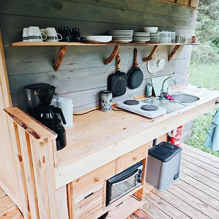 Whispering Pines Campismo de Luxo *