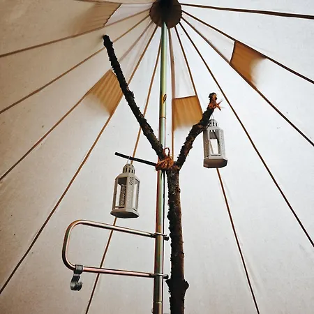 Campismo de Luxo Whispering Pines