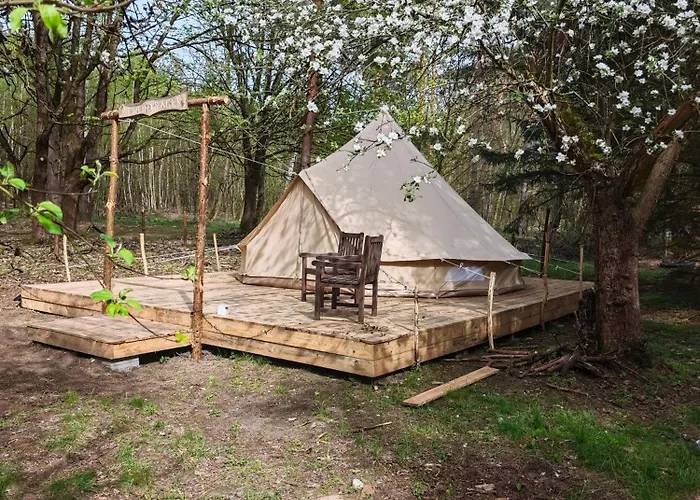 Whispering Pines ラグジュアリーテント *