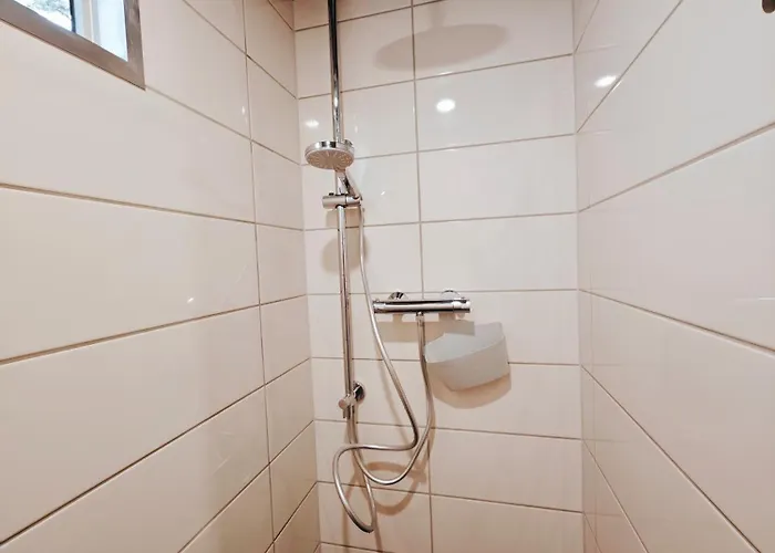 ラグジュアリーテント Whispering Pines *